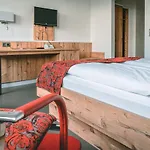 Otel Sonne Garni 3*